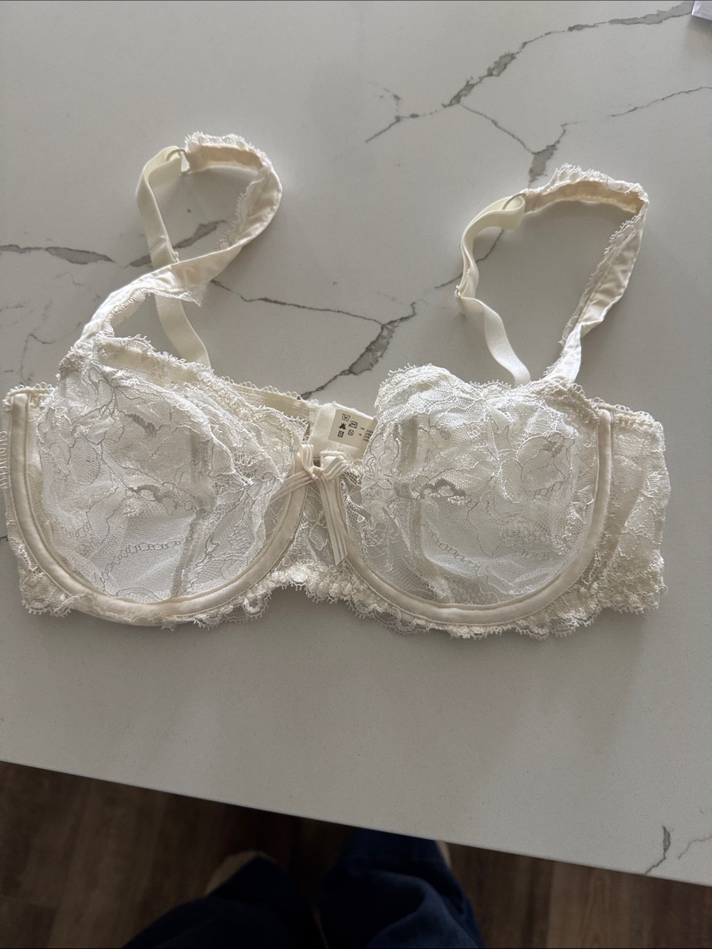 Chantelle Sheer Lace Balconette Bra in Ivory Cream